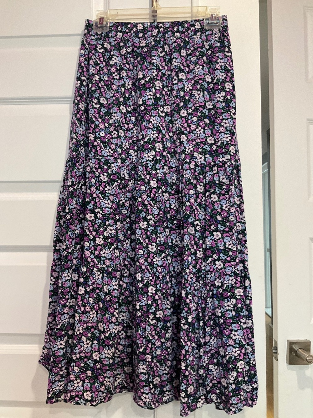 Stunning flowy maxi skirt